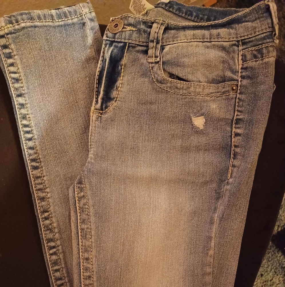 Size 9 MUDD Skinny jeans